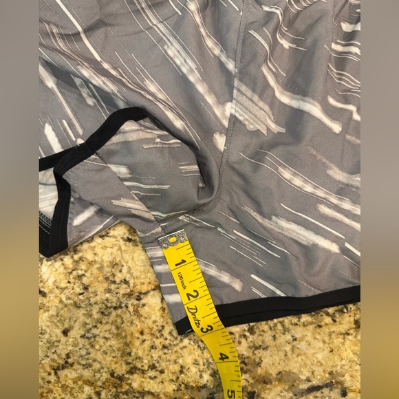 South Carolina Gamecocks Girls Shorts XL Under Armour Fast Lane Loose Heatgear - Picture 6 of 6